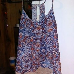 Tank tip blouse with brown lace trim